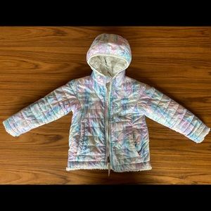 ❄️ Mint condition girls’ 3T reversible North Face coat—warm for winter! ❄️